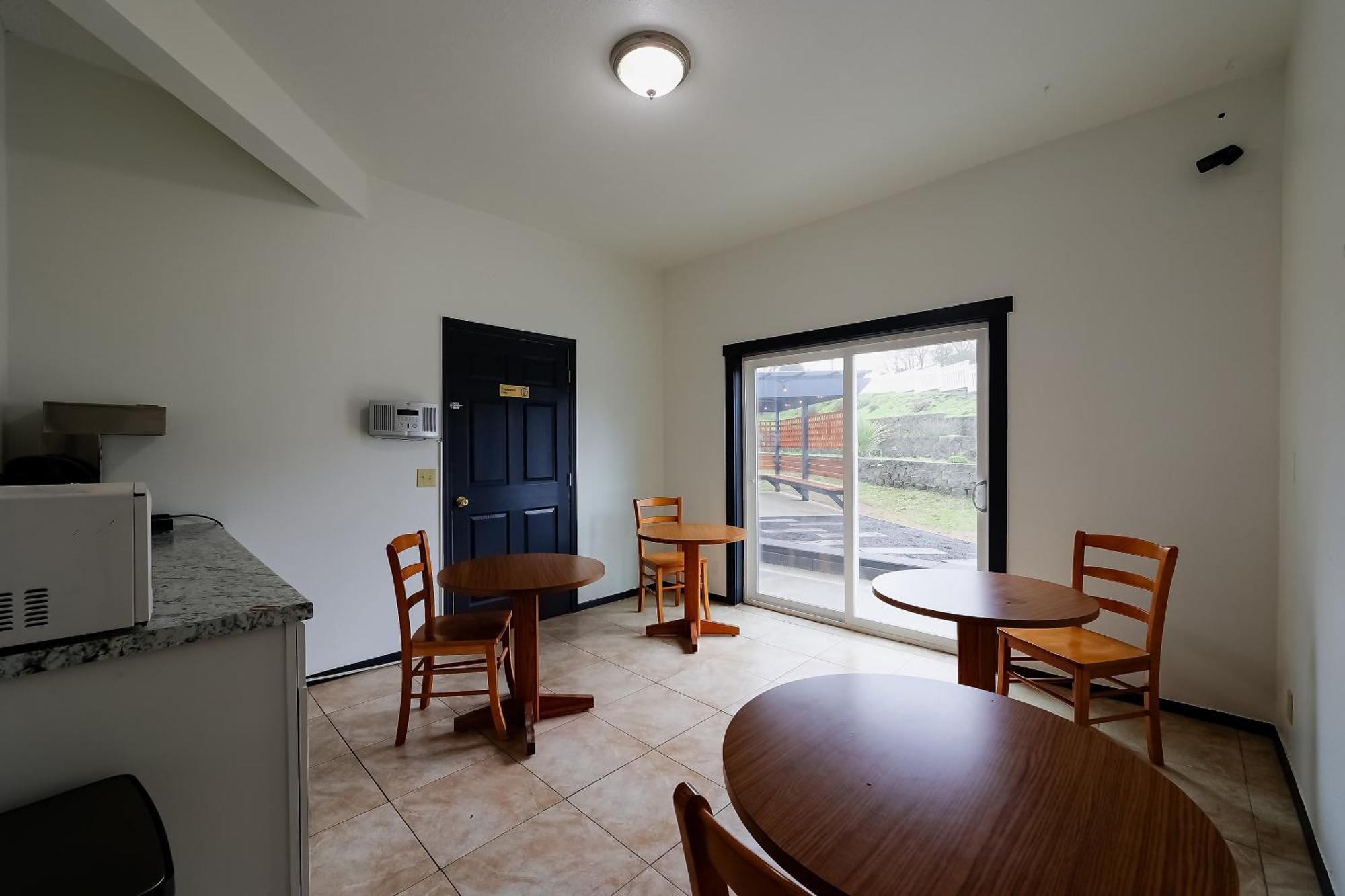 Coastal Inn By Oyo Lincoln City - Oregon Coast Hwy Экстерьер фото