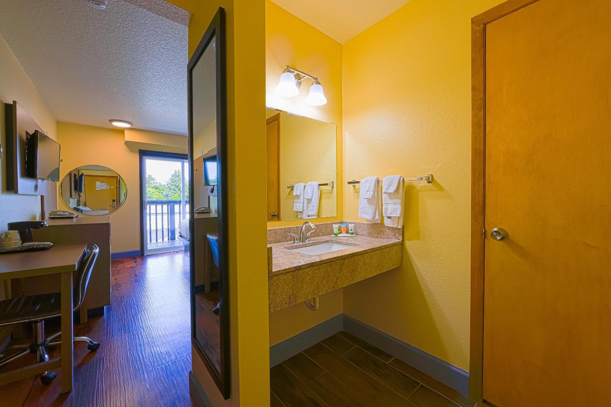 Coastal Inn By Oyo Lincoln City - Oregon Coast Hwy Экстерьер фото